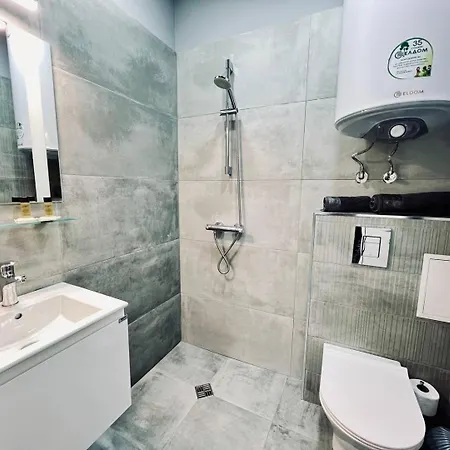 Nj Deluxe Варна