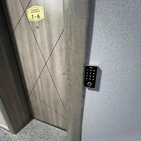 Апартамент Nj Deluxe Варна