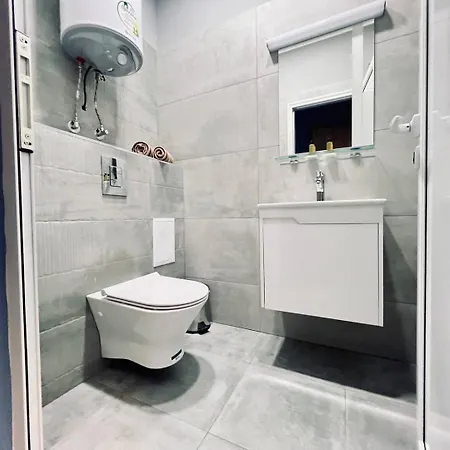 Nj Deluxe Apartament Warna